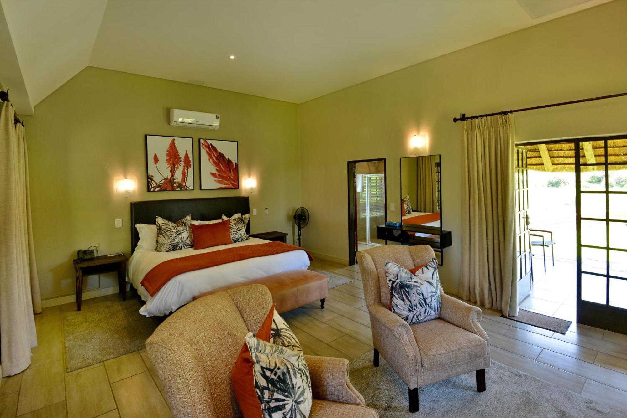African Hills Safari Lodge & Spa Магалисбург Екстериор снимка
